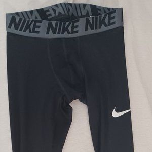 Nike Boys tights size L